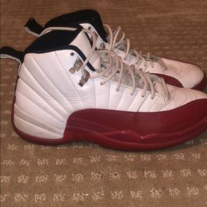Air Jordan 12 Cherry sz 8.5